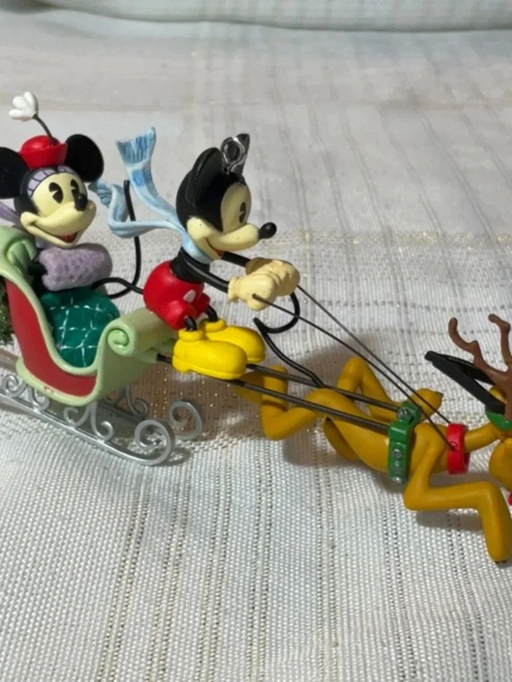 DISNEY Mickey, Minnie and Pluto. 2006 “Sleigh Ride”.Keepsake handcrafted